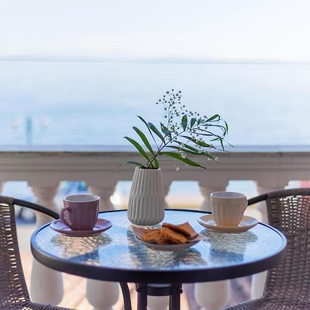 Marina Beachfront Apartment By Konnect, איפסוס מראה חיצוני תמונה